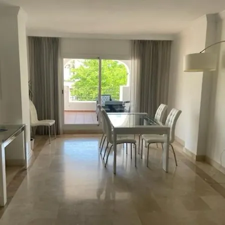 Lägenhet Beachside 3 Bedroom In La Gavia, San Pedro De Alcantara *